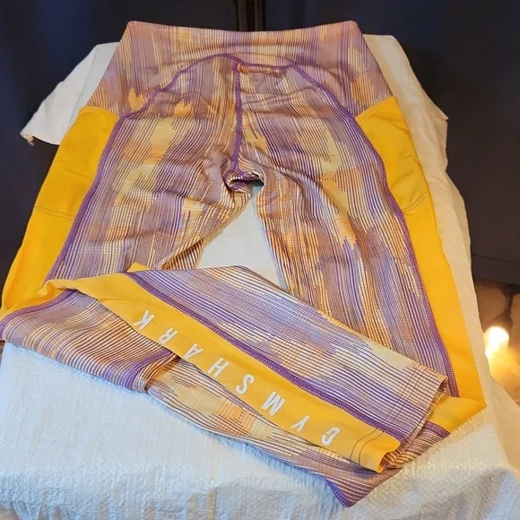 Gymshark Multicolored 2 Pocket Small Womens Seamless 2.0 Leggings - Picture 6 of 7